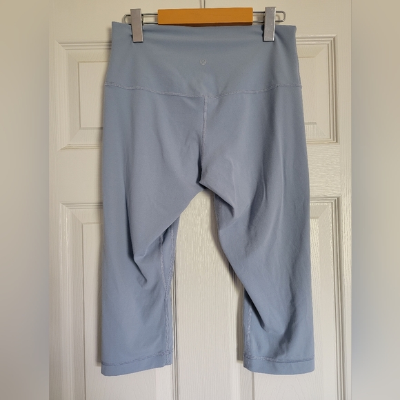 Lululemon Align High Rise Crop Sz 10 - Picture 2 of 6